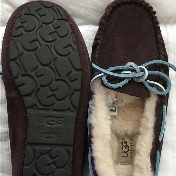 Authentic UGGs Fur Lined Moccasins. Size 8 - Picture 3 of 5